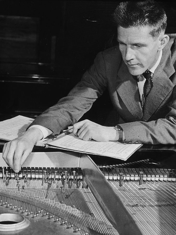 존 케이지의 ‘장치된 피아노'