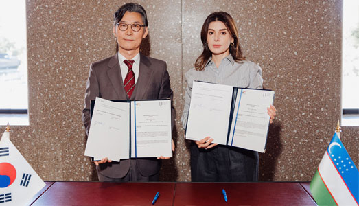 한국문화예술위원회, 중앙아시아와 예술로 손잡다 타슈켄트서 우즈벡 문화예술발전재단과 업무협약 체결