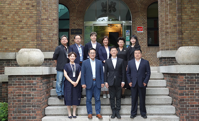 한국문화예술위원회-중국문학예술계연합회 단체사진